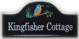 Kingfisher - Painted on a Large Mews base plaque by Jean from her own design. Font is called Century Schoolbook.
